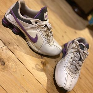 Nike shoes don’t know which ones they are.